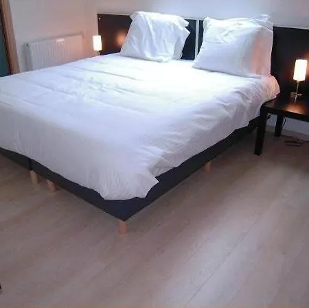 Le Pic-vert Bed & Breakfast 3*